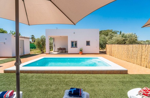 Marchena House | Country House 'Olivera' with Private Pool, Wi-Fi and Air Conditioning