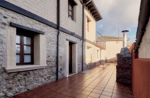 Villanueva de Arriba House | Country House 'La Majada Palentina' with Mountain View, Private Terrace and Wi-Fi