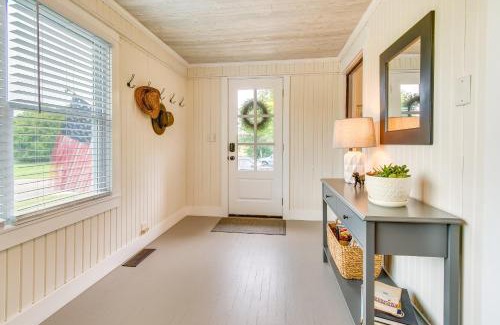 Janesville House | Country Home Near EIU and Lake Charleston!