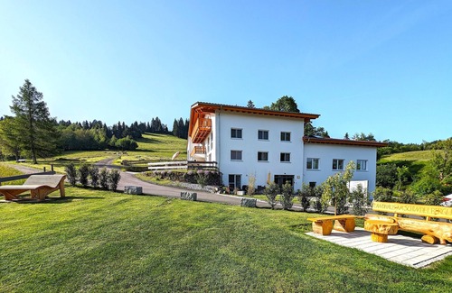 Oberstaufen Apartment | Country house at the Schindelberg lift - panoramic view