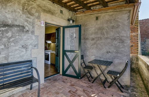 Serinya House | Country House Can Cirera with Mountain View & Wi-Fi