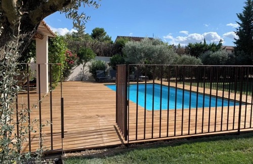 Piolenc House | Country house close to all amenities