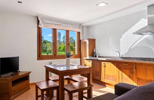 San Juan de Parres House | Country House 'Don Clemente 2D' with Mountain View and Shared Garden