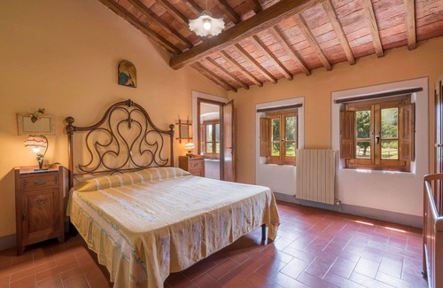 Bucine Other | Country House/Farm House in Badia Agnano with 6 bedrooms sleeps 13