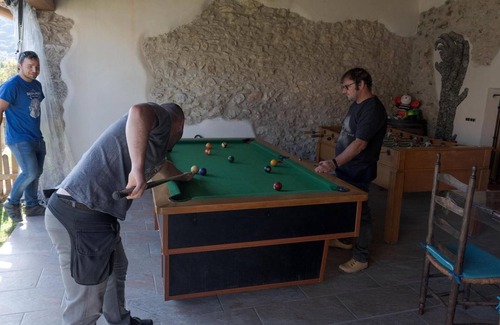Amescoa Baja House | Country House 'Murgui' with Mountain View, Private Garden and Wi-Fi