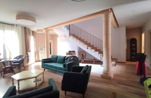 Madridejos House | Country House 'Posada Del Herrero' with Private Pool, Wi-Fi and Air Conditioning