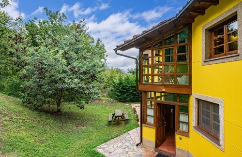 Barzana House | Country House 'Socastillo C' with Mountain View, Private Terrace and Private Garden