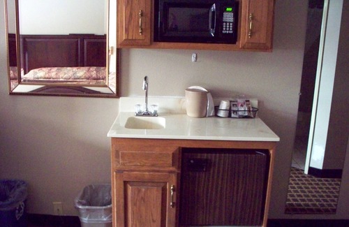 Deerwood Hotel | Country Inn Deerwood