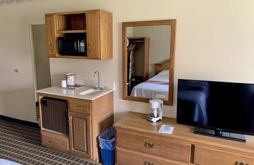 Deerwood Hotel | Country Inn Deerwood