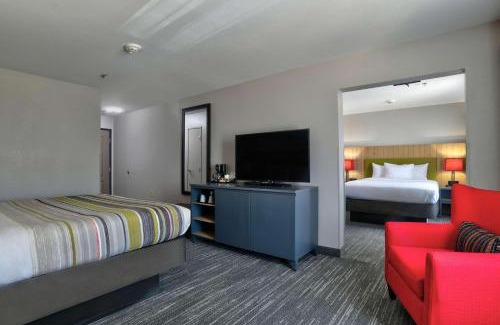 Wheatland Hotel | Country Inn & Suites by Radisson, Oklahoma City Airport, OK