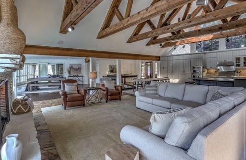 Morganton House | Country Roads - Lake Front | Hot Tub | Pool Table | Shuffle Board | Arcades