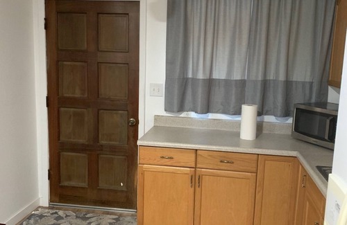 Visalia Apartment | Country studio apartment minutes from town