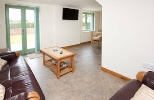 Hopton House | Country Views peaceful location in superb setting close to the Norfolk Broads