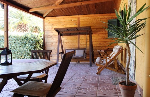 Alghero Cottage | Countryside house in Alghero with garden. Perfect for 2, close to the beach