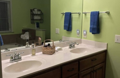 Prattville House | County Road, Country Setting, Close to Everything!