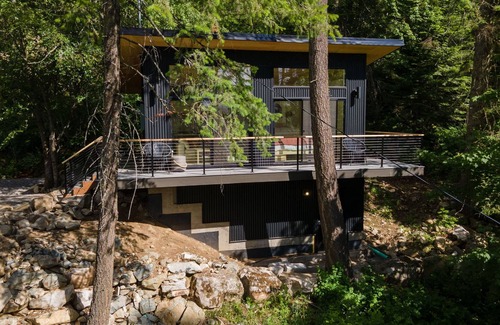 Sandpoint House | Couple's Cabin Retreat w/ Views of Lake Pend Oreille