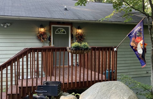 Chalet Village Cabin | Couples’ Mt Paradise; Allergen-Free;Borders GSMNP;Seasonal Views;Owner Operated