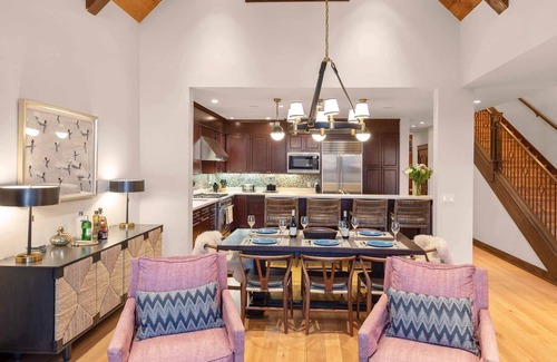 Mountain Village Condo | Courcheval Hideaway Luxe 4BD Villa in Mountain Village Core by Cuvée