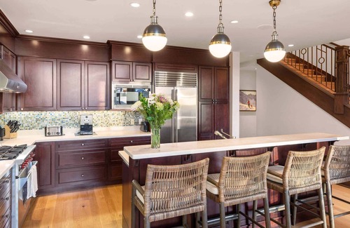 Mountain Village Condo | Courcheval Hideaway Luxe 4BD Villa in Mountain Village Core by Cuvée