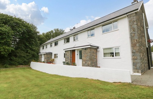 Llanbedrog House | COURTLANDS, pet friendly, luxury holiday cottage in Llanbedrog