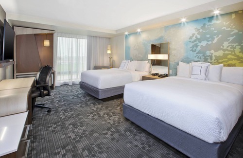 Benton Harbor Hotel | Courtyard by Marriott St. Joseph Benton Harbor