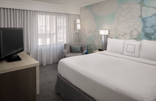 Westchase Hotel | Courtyard by Marriott Houston Westchase