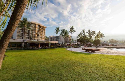 Historic Kailua Village Hotel | Courtyard by Marriott King Kamehameha's Kona Beach Hotel