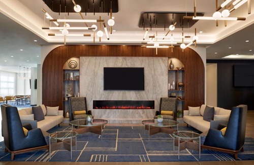 Rosemount Hotel | Courtyard by Marriott Kitchener