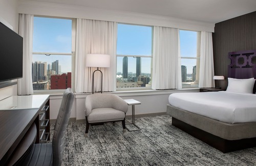 Civic Core Hotel | Courtyard by Marriott San Diego Downtown
