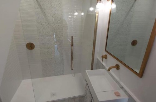 Bruton Apartment | Courtyard house - boutique stay, sleeps 2 - Bruton