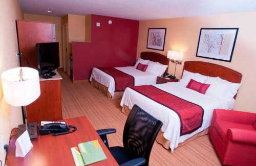 Middlebury Hotel | Courtyard Middlebury