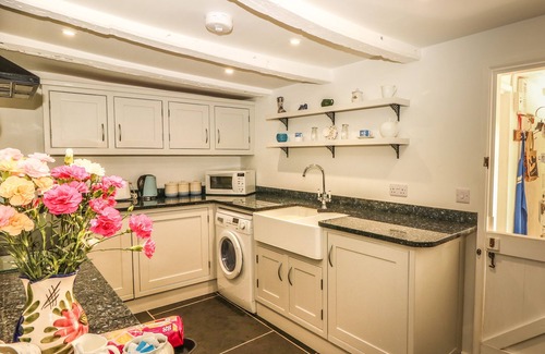 Cawsand Cottage | COUSHAM COTTAGE, pet friendly, with open fire in Kingsand And Cawsand