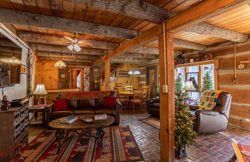 Banner Elk Cabin | Covered Bridge Cabin - A unique, rustic get-away between Banner Elk and Beech Mountain.