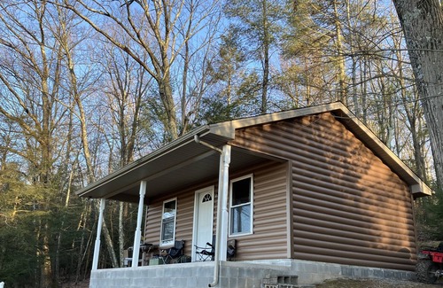 Nisbet Cabin | Cozy 1 bed / 1 bath retreat with tremendous views, minutes from Williamsport!
