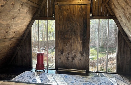 Townley Cabin | Cozy 1-bedroom Aframe cabin With Wifi