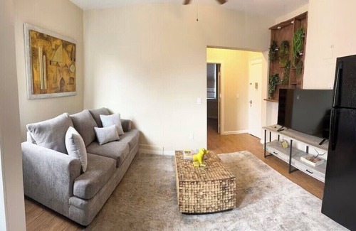 New Rochelle Apartment | Cozy 1-bedroom apartment in tranquil New Rochelle with AC, WiFi