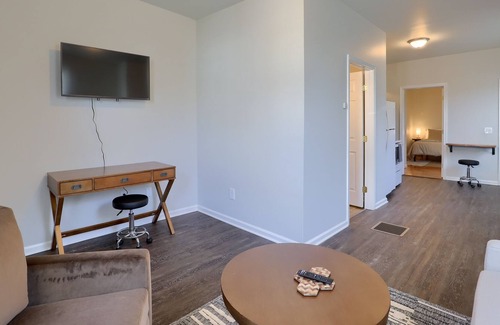Middletown House | Cozy 1 bedroom Apartment-- 15 minutes form Hershey!