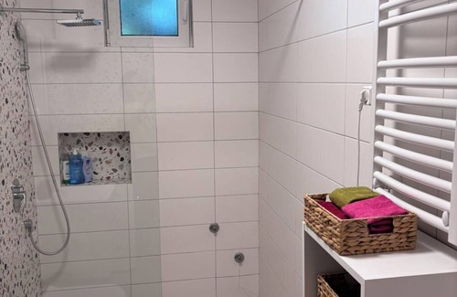 Zemun Apartment | Cozy 1-bedroom apartment in charming Beograd with WiFi, AC