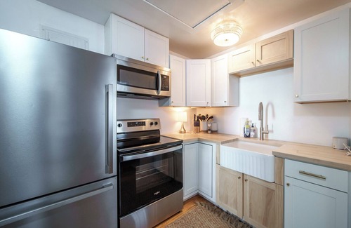 Savannah Beach Condo | Cozy 1-bedroom condo on fabulous Tybee Island 2 blocks from the beach
