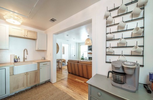 Savannah Beach Condo | Cozy 1-bedroom condo on fabulous Tybee Island 2 blocks from the beach