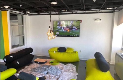 Towson Condo | Cozy 1-bedroom condo with AC, WiFi in welcoming Towson