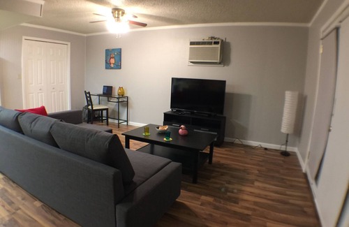 Tri-Cities House | Cozy 1-Bedroom House In the Heart of Kennewick - Great Corporate House
