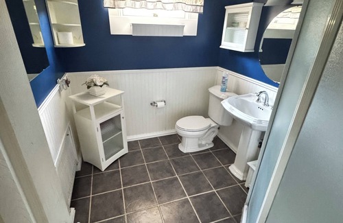 Watchung House | Cozy 1-bedroom in a house with WiFi, AC in charming Watchung