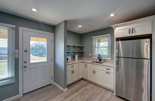 Koru Village House | Cozy 1 BRM+ in newly built house right on the canal.