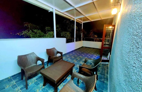 BTM Layout Apartment | Cozy 1 studio private bedroom in a shared apartment with WiFi, AC