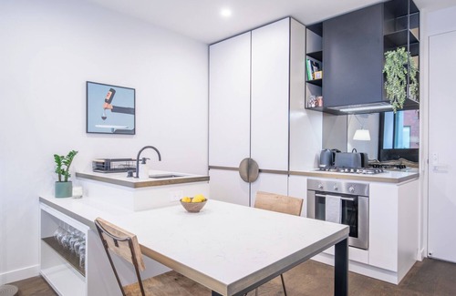 Collingwood Apartment | Cozy 1BD in the Heart of Collingwood