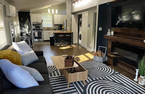 Westside House | Cozy 1BR Near Midtown, Close To All ATL Events