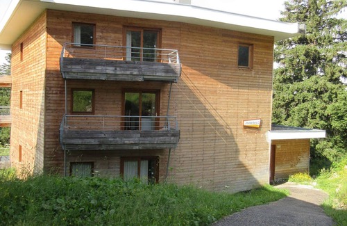 Chamrousse Apartment | Cozy 1BR near slopes with balcony, pets allowed