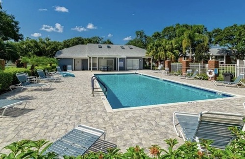 Bryn Mawr Condo | Cozy 2 Bd 2 Br