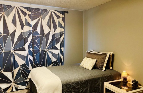 Sioux Falls Apartment | Cozy 2 Bdrm Apt Close to Downtown & Hospitals